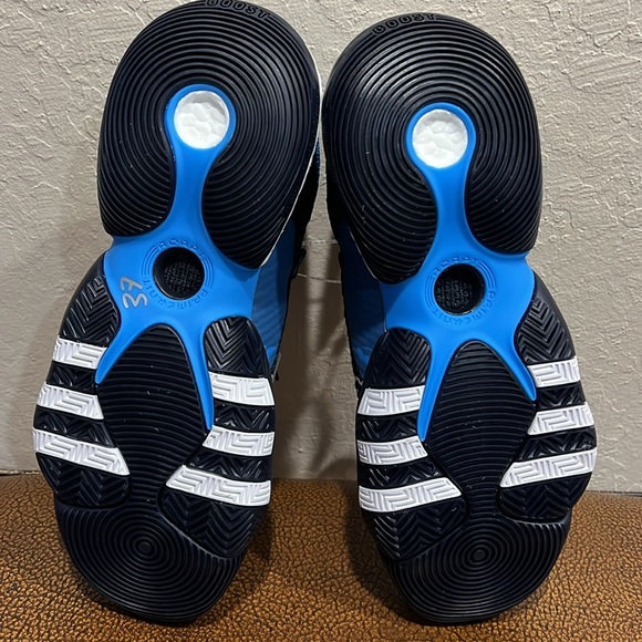 Brand New Adidas NBA’s Trae Young 2 Atlanta Hawks Superstar Point Guard Sneakers - Picture 8 of 8